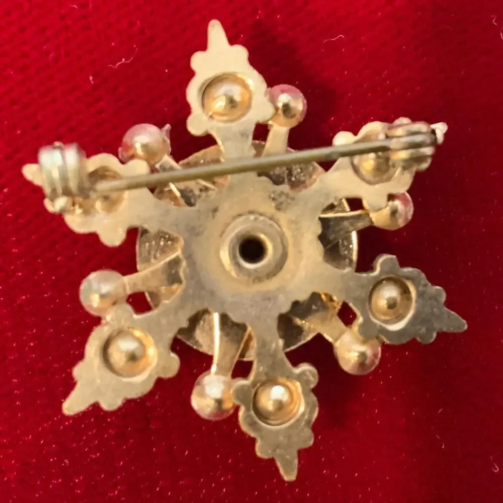 Vintage Gold Filled Brooch